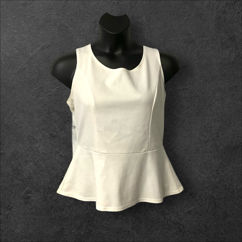 Linda‎ Matthews Cream Peplum Top Tank SZ L Women Sleeveless Feminine Coquette